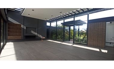 Venta de casa finca en Llanogrande, Rionegro