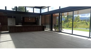Venta de casa finca en Llanogrande, Rionegro