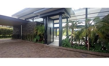 Venta de casa finca en Llanogrande, Rionegro