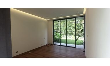 Venta de casa finca en Llanogrande, Rionegro