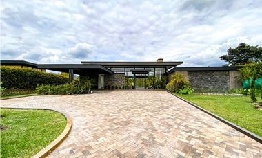 Venta de casa finca en Llanogrande, Rionegro
