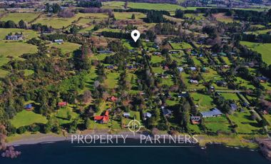 CASA CON VISTA Y ACCESO AL LAGO