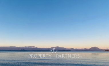 CASA CON VISTA Y ACCESO AL LAGO