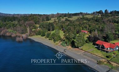 CASA CON VISTA Y ACCESO AL LAGO