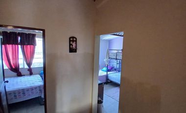 VENTA CASA URB. BEATA MERCEDES MOLINA (RS)