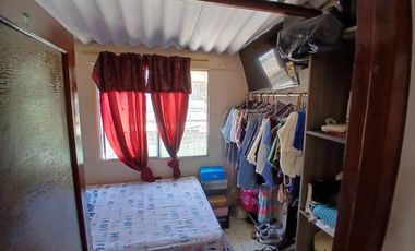 VENTA CASA URB. BEATA MERCEDES MOLINA (RS)