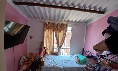VENTA CASA URB. BEATA MERCEDES MOLINA (RS)