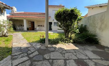 Chalet en Venta Ramos Mejia / La Matanza (A004 4583)