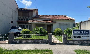 Chalet en Venta Ramos Mejia / La Matanza (A004 4583)