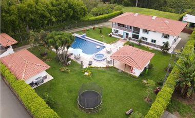 Se Vende finca Hotel - Sector Pueblo Tapao