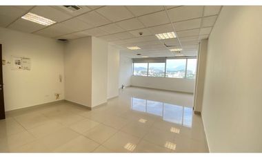 VENDO oficina Santa Marta
