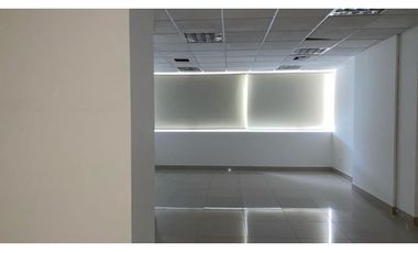 VENDO oficina Santa Marta