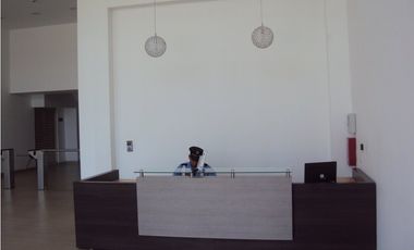VENDO oficina Santa Marta