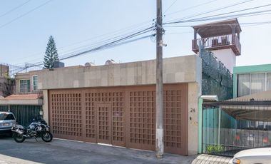 Casa en Cerrada de Un Solo Piso Ciudad Satélite