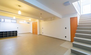 Casa en Cerrada de Un Solo Piso Ciudad Satélite
