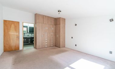 Casa en Cerrada de Un Solo Piso Ciudad Satélite