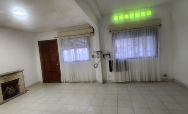 Casa en  Casiano Calderon