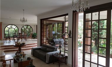 Casa idependiente en Venta El Poblado Medellin