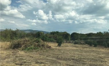 VENDO O PERMUTO FINCA CASA CUIDANDEROS EN  RICAURTE CUNDINAMARCA