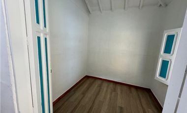 Casa en Arriendo para Comercio Vía Santa Elena