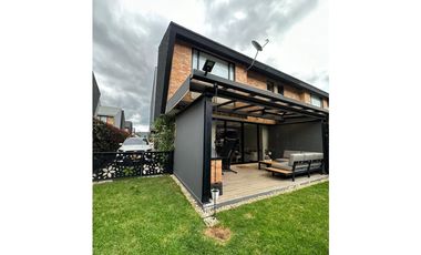 Vendemos hermosa casa en Chía !!!