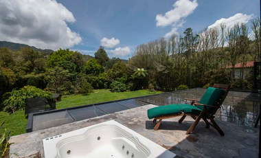 Casa campestre moderna con 392 m2 en fizebad el Retiro