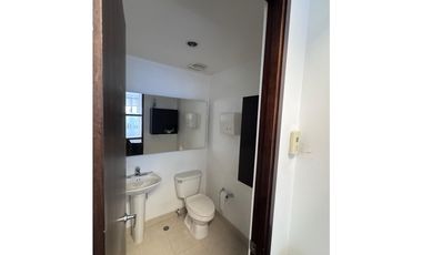 SE VENDE OFICINA POBLADO