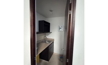 SE VENDE OFICINA POBLADO