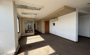 Venta Oficina en Monserrat Piso Entero