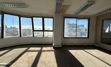 Venta Oficina en Monserrat Piso Entero