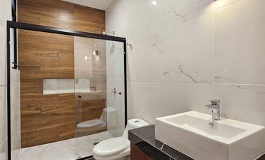 RESIDENCIA DE 4 RECÁMARAS AL NORTE DE VILLA DE ÁLVAREZ