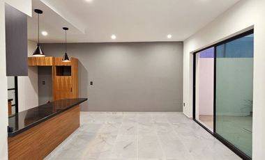 RESIDENCIA DE 4 RECÁMARAS AL NORTE DE VILLA DE ÁLVAREZ