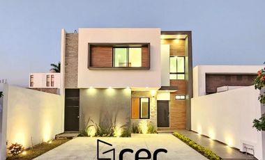 RESIDENCIA DE 4 RECÁMARAS AL NORTE DE VILLA DE ÁLVAREZ