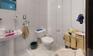Golf  and USA Social Style Living?  Los Encinos Inigualable Casa Venta