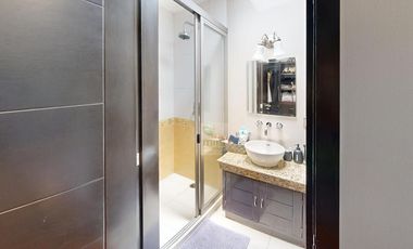 Golf  and USA Social Style Living?  Los Encinos Inigualable Casa Venta