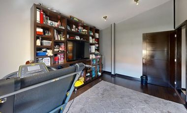 Golf  and USA Social Style Living?  Los Encinos Inigualable Casa Venta