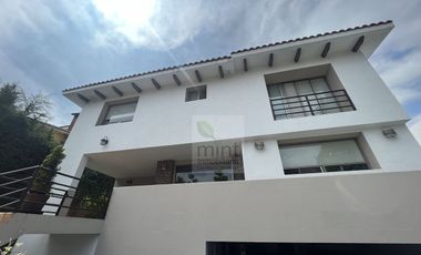 Golf  and USA Social Style Living?  Los Encinos Inigualable Casa Venta