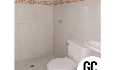 Se vende y se arrienda Casa con 2 aptos - villas de soledad  - soledad