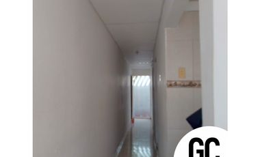 Se vende y se arrienda Casa con 2 aptos - villas de soledad  - soledad