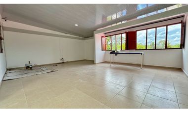 Casa campestre amoblada en venta en condominio Santa Elena El Cerrito