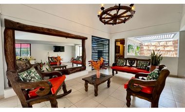 Casa campestre amoblada en venta en condominio Santa Elena El Cerrito