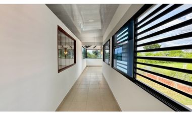 Casa campestre amoblada en venta en condominio Santa Elena El Cerrito