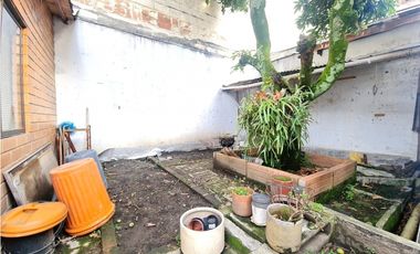 VENTA CASA LOTE 1 CUADRA DE ESTACION FLORESTA