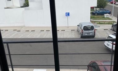Casa Amueblada en Renta en Zakia 3 Recámaras 1 en PB