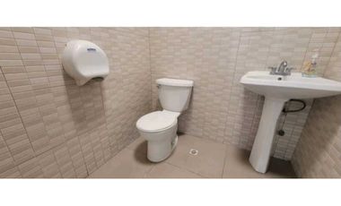 LOCAL COMERCIAL EN PLAZA TERRAZAS DE  ALBROOK 109M2 PLANTA BAJA