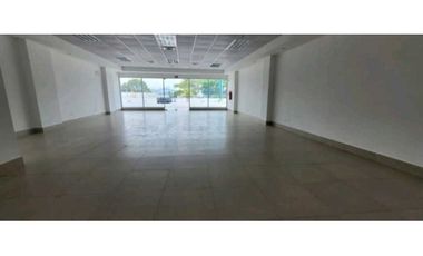 LOCAL COMERCIAL EN PLAZA TERRAZAS DE  ALBROOK 109M2 PLANTA BAJA