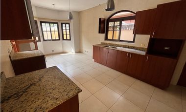 COSTA SUR / PH EL DORAL / 423M / 2 NIVELES / 4 HABITACION / TERRAZA