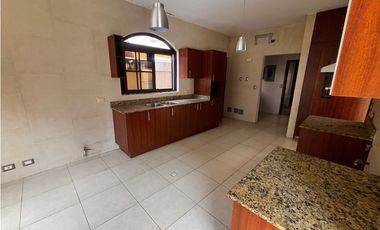 COSTA SUR / PH EL DORAL / 423M / 2 NIVELES / 4 HABITACION / TERRAZA