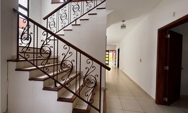 COSTA SUR / PH EL DORAL / 423M / 2 NIVELES / 4 HABITACION / TERRAZA