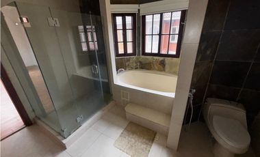 COSTA SUR / PH EL DORAL / 423M / 2 NIVELES / 4 HABITACION / TERRAZA